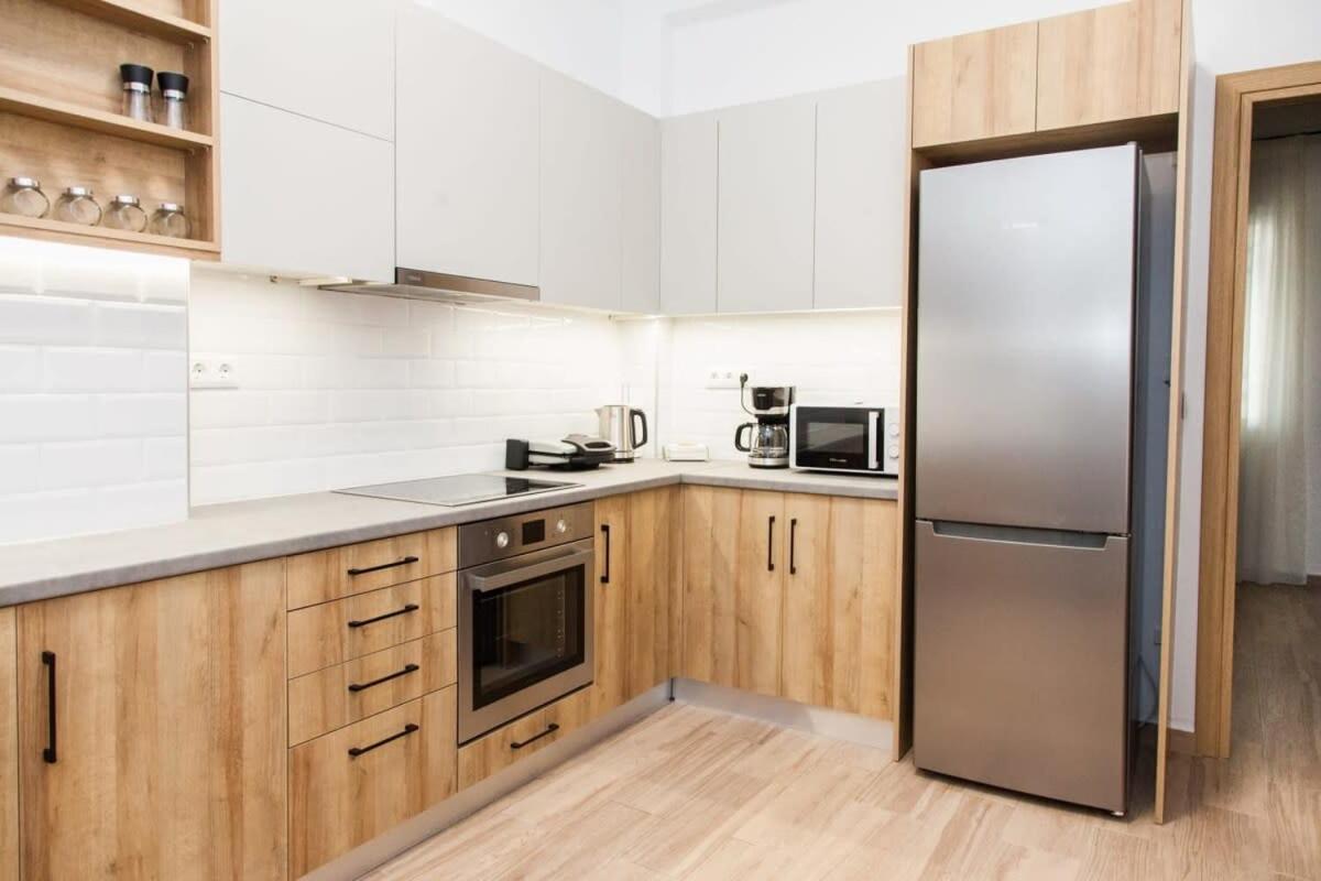 Beautiful New Apartment In Petralona Athens Exterior photo